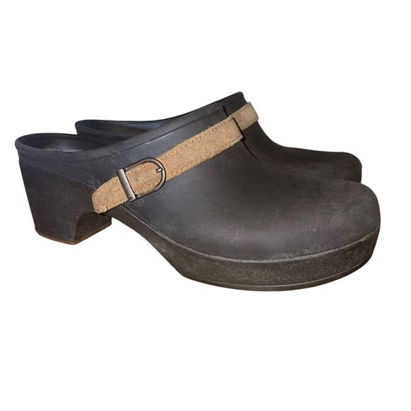 Crocs Women's 9 Sarah Espresso Wedge Heel Slip on Clogs - Picture 1 of 4